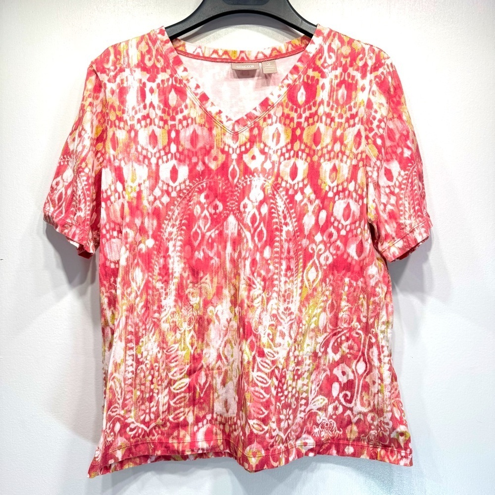 Chico’s Pink Green Ivory Aztec Ikat Paisley Print Short Sleeve V Neck Tee 2/L
